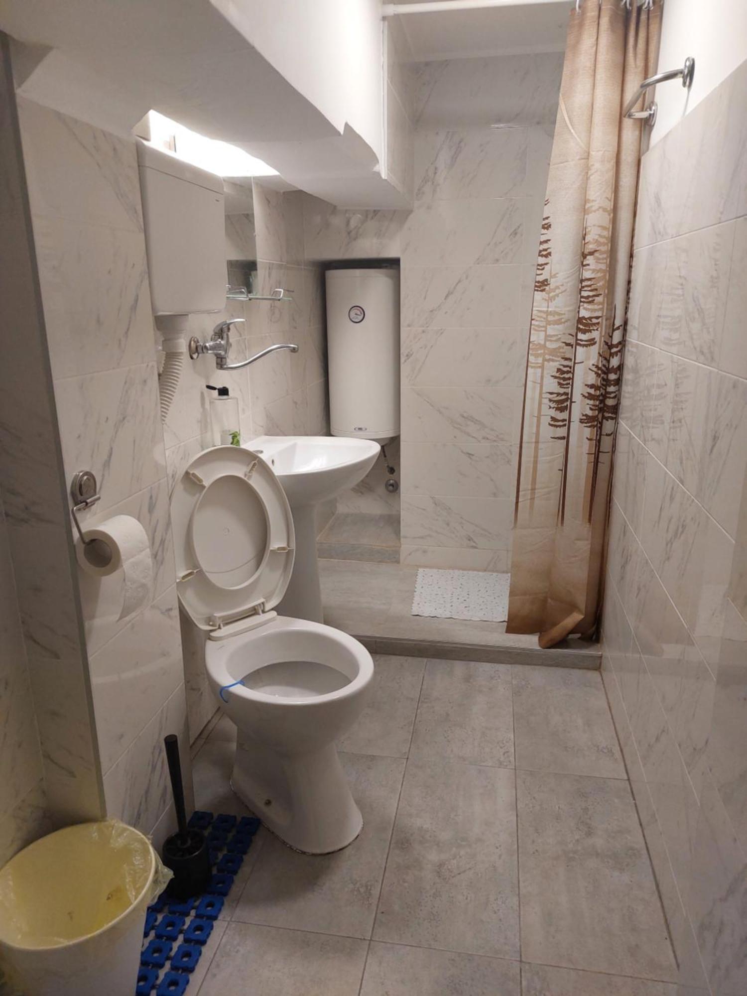 Hostel Inn Downtown Belgrade Room photo